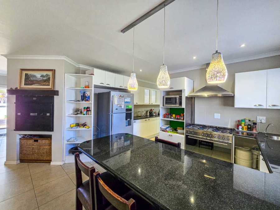 3 Bedroom Property for Sale in Stilbaai Wes Western Cape